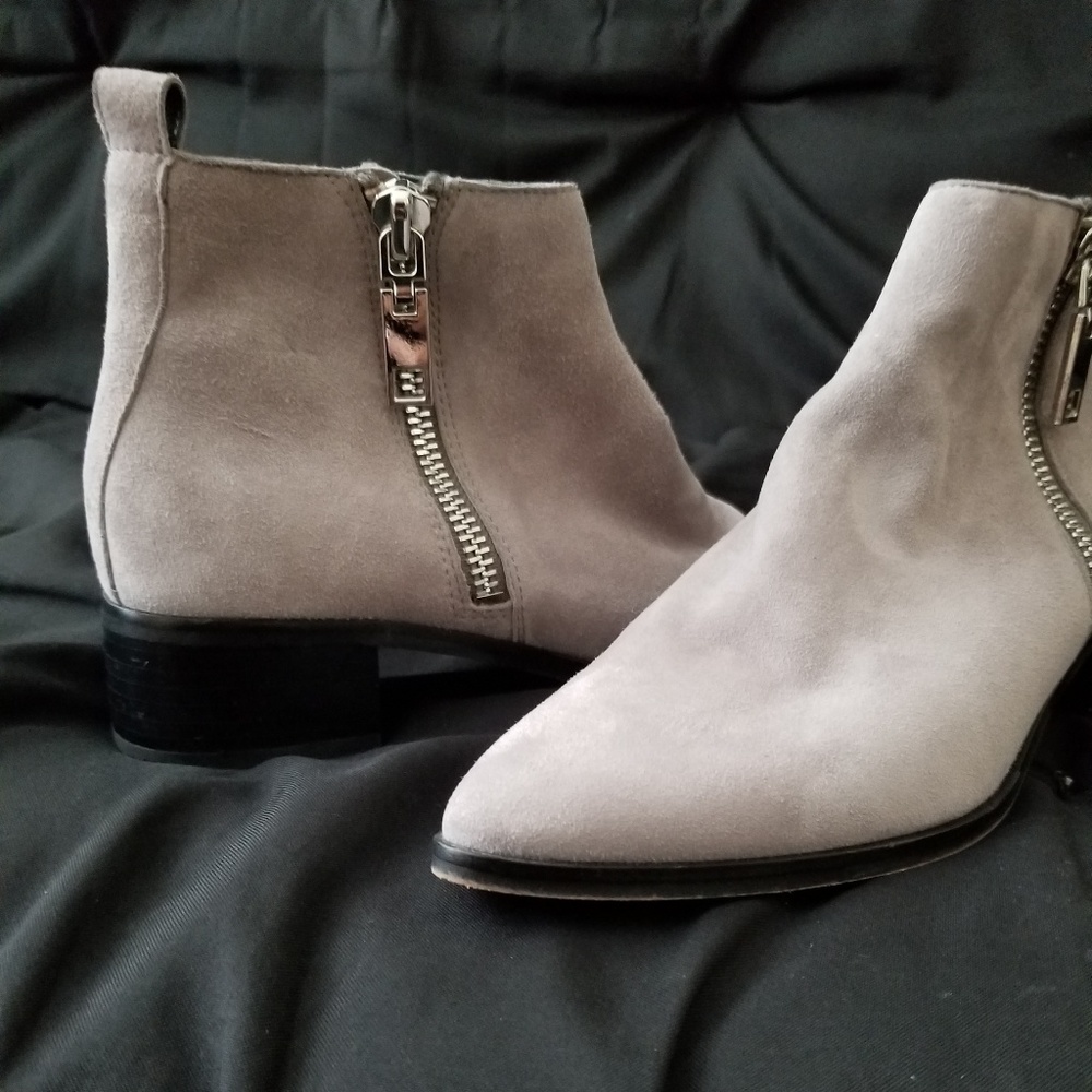 Booties. 9.5
